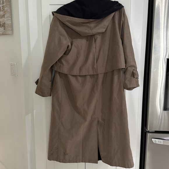 Jacket/raincoat - Picture 2 of 3